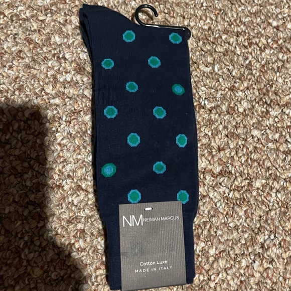 *NWT* Men NEIMAN MARCUS Over The Calf Italian Made Luxe Dress Socks (per pair). - Picture 4 of 16